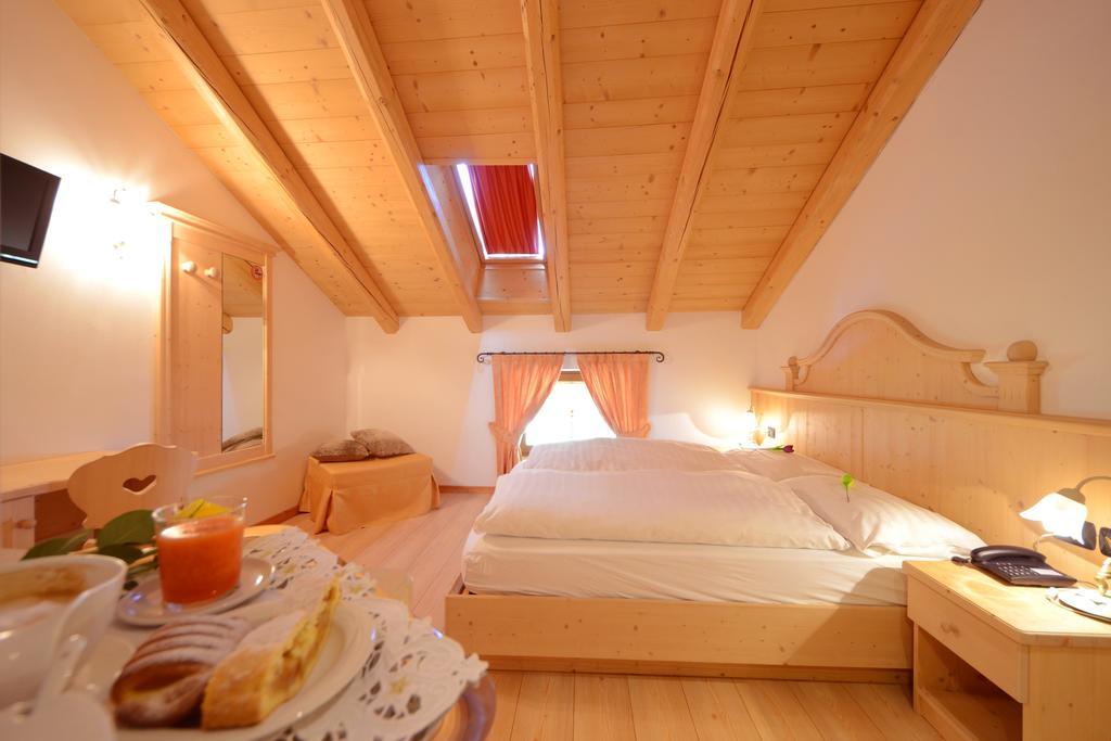 Hotel Fonte Dei Veli Panchia Exterior photo